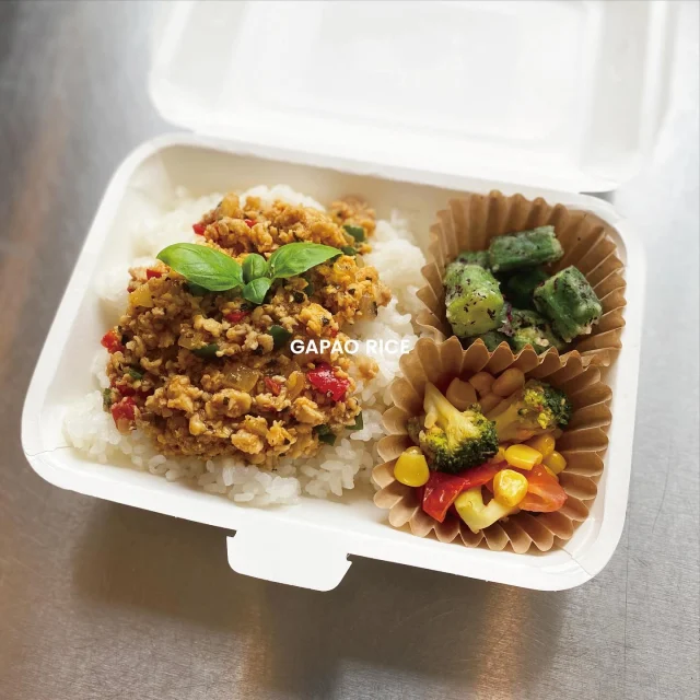 ——————————————  A ガパオライス  ——————————————  #お弁当 #お弁当pic #お弁当日記 #お弁当箱 
#旦那弁当 #お弁当記録 #お弁当記録🍱
#子供のお弁当 #毎日更新 #表参道
#おかずメニュー#昼が楽しみになるお弁当
#今日のお弁当 #弁当のおかず#おうちごはん 
#おしゃべん #フーディー #フーディーテーブル
#お昼が楽しみになるお弁当#lunchbox 
#japanesefood #obento #obentogram
#oben365鶏と夏野菜のマヨネーズ炒め 
#お弁当 #お弁当pic #お弁当日記 #お弁当箱 
#旦那弁当 #お弁当記録 #お弁当記録🍱
#子供のお弁当 #毎日更新 #表参道
#おかずメニュー#昼が楽しみになるお弁当
#今日のお弁当 #弁当のおかず#おうちごはん 
#おしゃべん #フーディー #フーディーテーブル
#お昼が楽しみになるお弁当#lunchbox 
#japanesefood #obento #obentogram
#obento